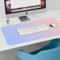 Schreibtischunterlage Leder |80X40cm| Mauspad Groß| Rutschfeste Schreibunterlage | Rutschfester Desk Mat| Runde Kanten Schreibtischmatte für Büro und Zuhause (rosa/blau)