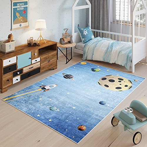 TAPISO Emma Teppich Waschbar bei 30 Grad Rakete Weltraum Planeten bedruckter Kinderteppich Antirutsch Kinderzimmer Jugendzimmer Modern ÖKO-TEX 80 x 150 cm