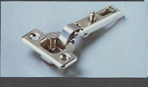 CERNIERA PER MOBILI D.26 C/BASETTA (COLLO 0)