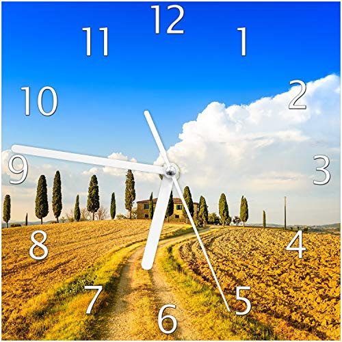 Wallario Design-Wanduhr Italien - Toskana unter blauem Himmel einsame Farm aus Glas, Motiv-Uhr Größe 20 x 20 cm, weiße Zeiger