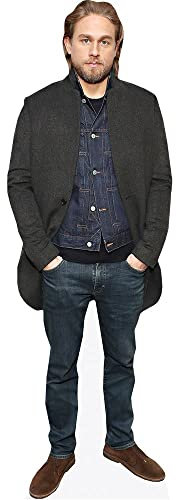 Charlie Hunnam (Coat) Pappaufsteller mini