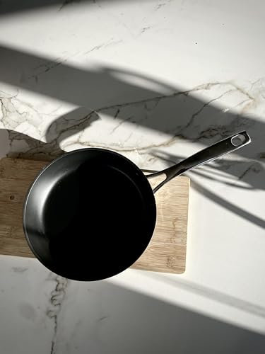 Elma Sartén Aluminio Forjado ZEST | con Mango de Acero, Revestimiento Antiadherente Tricapa Quantanium, Full Induction, para Todo Tipo de Fuegos, 24 cm