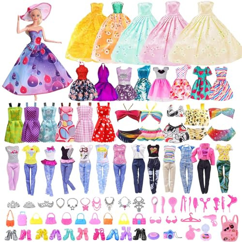 FCXQG 63 Pcs Kleidungsstücke Für Puppen Teiliges Puppenkleidungs Und Zubehörset Puppenkleidung 14 Kleider 3 Halsketten 1 Schulranzen 10 Paar Schuhe 18 Accessoires 4 Taschen 10 Kleiderbügel 3 Kronen