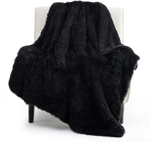 BEDSURE Kuscheldecke - Flauschig Decke, Sofadecke, Warm Sherpa Decke, Dicke Felldecke, Couchdecke, Flauschige Kunstfelldecke, Wohndecke für Couch, Schwarz, 130x150 cm