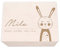 hellomini Personalisierte Erinnerungsbox aus Holz • Gravierte Aufbewahrungsbox mit Namen & Geburtsdaten • Geschenk zur Geburt, Taufe & Geburtstag • Hochwertige Baby-Erinnerungskiste (Hase)