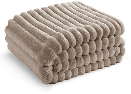 BEDSURE Kuscheldecke Flauschig - Wolldecke & Fleecedecke, Sofadecke, Weiche Warme Grobe Korddecke Gemütlicher Überwurf für Zimmer Deko, Wohn- & Kuscheldecken, Tagesdecke, Braun, 130 x 170 cm
