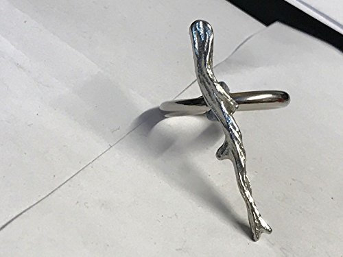 Ast Zweig von einen Baum tg126 Emblem aus feinem englischen Zinn auf ein Schal Ring geschrieben von uns Geschenke für alle 2016 von Derbyshire UK...