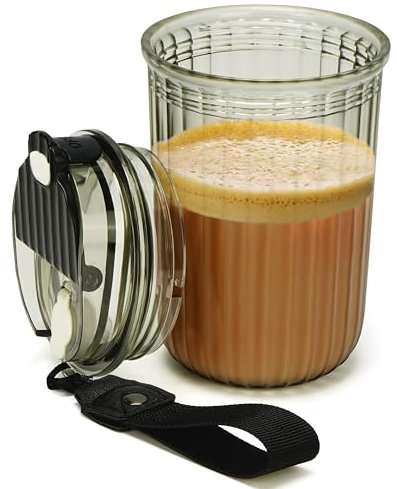 BELLE VOUS Schwarzer Gerippter Kaffeebecher mit Deckel - 480 ml - Mattierter Plastikbecher Mehrweg Becher für Heißgetränke, Eiskaffee, Tee, Saft, Smoothies, Wasser, Cocktails, Bier & Andere Getränke
