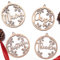 Weihnachtskugel mit Namen personalisiert aus Holz als Geschenk zu Weihnachten Anhänger mit Schneeflocken als Weihnachtsbaum Deko Christbaumkugel