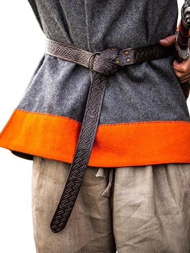 Leonardo Carbone® Unisex Wikinger Lederringgürtel mit keltischer Prägung Kendell - Ledergürtel Herren, Mittelalter Kleidung, Gürtel Damen, LARP, Karneval, Cosplay, Hobbit - 100% Echtleder Dunkelbraun