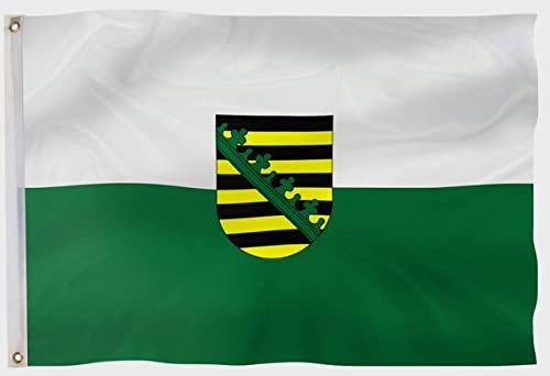 PHENO FLAGS Sachsen Flagge 90x150cm - wetterbeständige Fahne mit Messingösen, 100% Polyester, robuste Doppelnaht & in lebendigen Farben - ideal für Flaggen-Liebhaber
