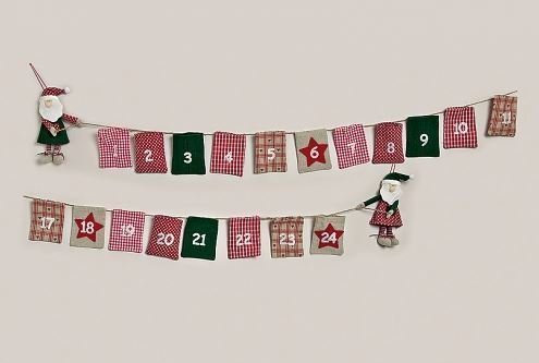 Schöner Stoff - Adventskalender / Kalender mit Weihnachtsmännern und Täschchen zum selber Befüllen ca. 260 cm
