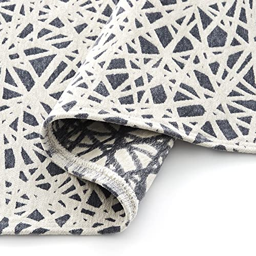 ECOMMERC3 Moma - Teppich Wohnzimmer Kurzflor Gepolstert und Sehr Weich Hellgrau 135 x 200 cm | Maschinenwaschbarer Polyesterteppich mit elegantem Design, ideal für die Dekoration jedes Raumes