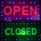 2 En 1 Panneau Ouvert Fermé Magasin LED Signe Neon Ouvert Fermé avec Chaîne de Suspension en Métal, pour Boutique, Magasin, Restaurant, Bar, Bistro, 9,8 x 20,47 Pouces