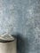 Newroom Tapete Metallic Vliestapete Beton - Betonoptik Modern Blau Zement Putz-Optik Betonwand Industrial Betontapete Glanztapete inkl. Tapezier-Ratgeber