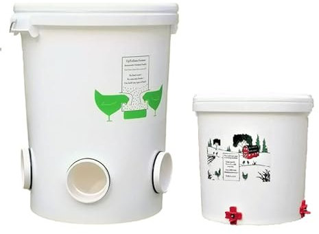 UpToDate Winter-Set Automatischer Huhnerfutter Spender 25L/17kg mit Geflügel Wassertrinker 10l (4Wassernippel)