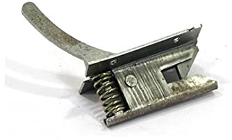 Serratura gancio chiusura cofano sportello motore per VESPA 125 150 cc. V1T A V15T V30T A V33T VM1T VM2T U utilitaria N1T VN2T VL1T VL2T VL3T VB1T