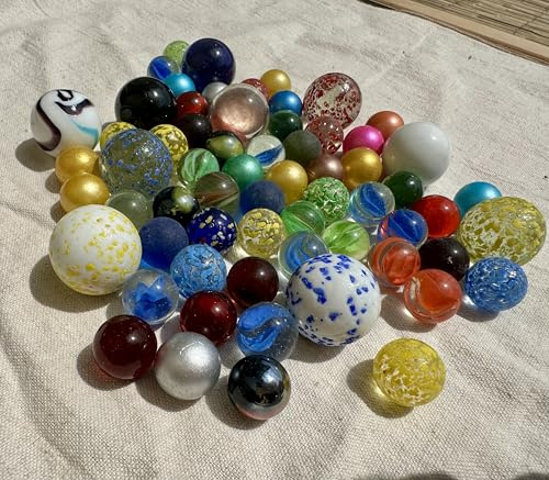 FAIRY TAIL & GLITZER FEE 60 Glasmurmeln Set – 50x 16mm + 10x 25mm – Bunte Glaskugeln Mix für Murmelspiel, Deko, Basteln, Kugelbahn, Pflanzendeko, Glasmurmel-Set Kinder & Erwachsene