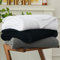 Überwurfdecke, grobe Zopfmuster, leicht, weiß, 100 % Bio-Baumwolle, Decke für Sofa, Couch, Bett, Baby, Kinderzimmer, rustikal, Shabby-Chic, modernes Bauernhaus, 130 x 160 cm, inklusive Waschtasche
