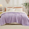 EMME Baumwolldecke in Kingsize für das Bett, weiche Musselin-Decke, 274 x 229 cm, leichte, atmungsaktive Schichtdecke, Bettüberwurf, Ganzjahres-Mull-Decke, Lavendel