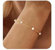 Nayyana Perlenarmband, 18 K Echtgold plattiert Damen Gold Perlen Armband, Goldarmbänder, Verstellbar Pearl Bracelet für Brautjungfer Hochzeit Abschlussball Mädchen Perlenschmuck