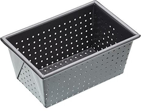 MasterClass Crusty Bake Molde perforado para pan de 1 lb sin PTFE, PFOA ni BPA, robusto acero al carbono de 1 mm de grosor, 15 x 9 x 7 cm de lado de la caja