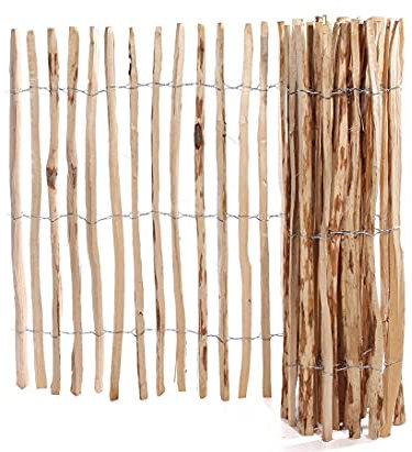 Clôture en lattis de châtaignier de 120 cm de haut avec 3 fils, distance entre les lattes : 3 à 5 cm - Clôture naturelle en bois de châtaignier 1,2 m x 3 m