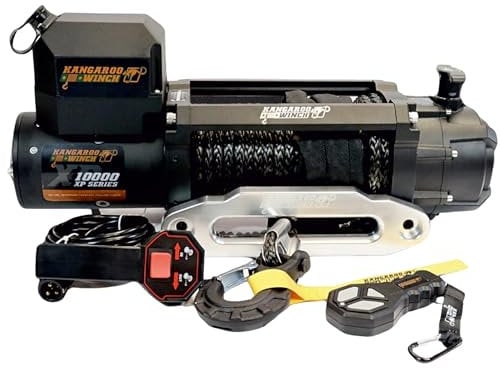 KANGAROO WINCH Schnelle Elektrische Seilwinde 12V mit Funkfernsteuerung - 10 000 lbs Zugkraft - Langlebiges Kunststoffseil - Perfekt für Offroad - 4x4 Forst- und Nutzfahrzeuge (K10000XP)