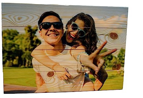 Cuadro personalizado con foto. Madera maciza de pino. 40 x 30 cm.