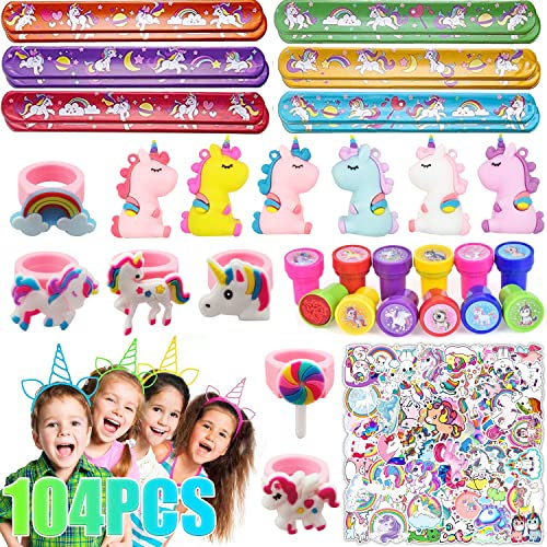 104 Pezzi Unicorno Festa Bambina Regalo, Gadget Unicorno Compleanno Bambina, per Feste di Compleanno per Bambini, Unicorno Schiaffo Braccialetti Cerchietto Anello Timbri, Regalini Fine Festa