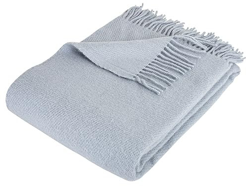 Arctic Kuscheldecke aus 100% Schurwolle, 130x200 I Wolldecke mit Langen Fransen im Scandi Design I Flauschige Decke mit Woolmark-Siegel I als Tagesdecke, Sofadecke & Couch Überwurf - Dusty Blue