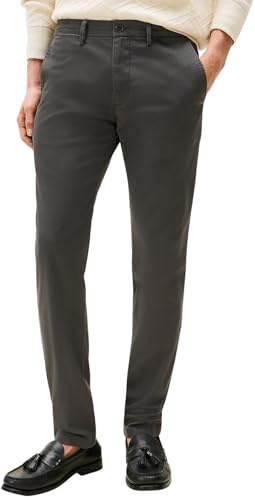 Tommy Hilfiger Men’s Core Bleecker 1985 Pima Cotton Chinos