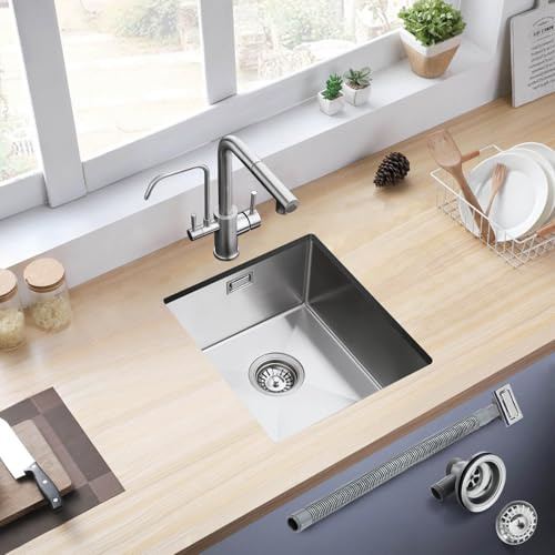 ROVOGO 304 Stainless Steel Undermount Kitchen Sink 450x400mm, Small Compact Single Bowl Handmade Sink Kitchen with Basket Strainer Waste and Overflow Kit, Brushed