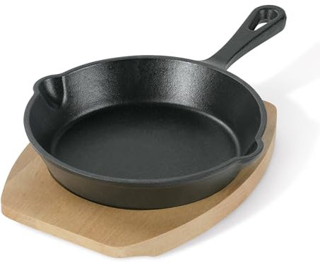 FREYERSBACHER Emaillierte Kleine Gusseisenpfanne 15 cm, Handgeschmiedete Emaille Pfanne mit zwei Schüttkerben, Mini Antihaft Pfanne für Backofen Induktion Holzbackofen Grill Feuerstelle, schwarz