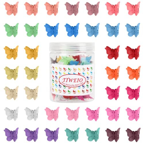 Lot de 50 mini pinces à cheveux en forme de papillon pour Tiweio, mini pinces à cheveux mignonnes pour les cheveux des années 90, filles et femmes, avec boîte emballée, 18 couleurs assorties