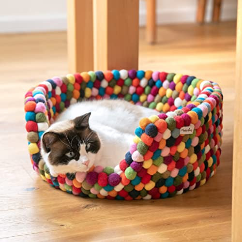 naturling Filzkugel Katzenbett rund aus 100% Schurwolle - kuschelige Filz Katzenkorb