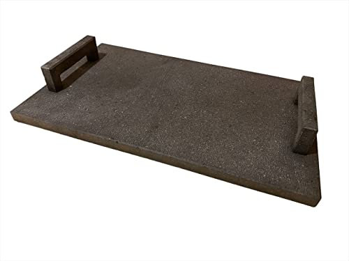Petrantiqua® Piastra Refrattaria Artigianale Barbecue in Pietra Lavica Etna con Manici Ruvida Ottima per Carne Pesce Verdure Pane e Pizza (60x40 Cm Spessore 3 Cm)