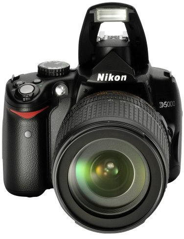 Nikon D5000 - Kit fotocamera reflex digitale (12 megapixel, Live-View, funzione video HD)