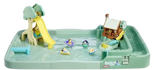 little tikes Bluey Bushland Adventure - Viene con 6 Accesorios, Bluey Active Play, para Niños y Niñas de 2 a 4 Años