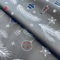 Stoff Meterware Weihnachten Winter Christmas Baumwolle - 1 Meter, Weihnachtsstoff, Weihnachtlich, Schnee, Deko (Tannenzweige Baumschmuck Grau)