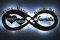 Familie neu Deko LED Schlummerlicht Nachtlicht Unendlichkeit, Herzchen Unendlichkeitszeichen personalisiert mit Wunschtext & Namen - Family Geschenk Infinity