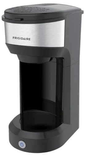 Frigidaire Cafetera retro de 1 taza con tecnología de preparación rápida y control de un solo toque, ideal para lugares estrechos en encimeras o mesas de oficina, color negro