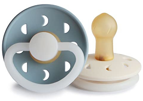 FRIGG Moon Phase Night Lot de 2 sucettes | Sucette en latex | Fabriqué au Danemark | Sans BPA | Tétine Cerise Symétrique | (Stone Blue Night/Cream Night, Taille 1 (0-6 Mois))