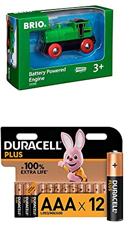 BRIO Bahn 33595 - Speedy Green Batterielok + Duracell Plus AAA Alkaline-Batterien, 12er Pack