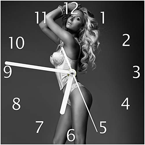 Wallario Design-Wanduhr Sexy Beine - Blondine mit Langen Beinen in Unterwäsche aus Glas, Motiv-Uhr Größe 20 x 20 cm, weiße Zeiger