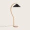 LEDKIA LIGHTING - Stehleuchte Holz Luanda | Modernes Design | Kompatibel mit E27-Glühbirnen | Dekorativ für Wohnzimmer, Küche, Schlafzimmer, Schwarz, Holz, PC, Stoff