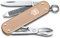 Victorinox Schweizer Taschenmesser, Klein, Classic SD Alox, Multitool, Swiss Army Knife, 5 Funktionen, Klinge, Nagelfeile, Fresh Peach