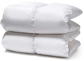 White Cloudz KAPRUN Daunendecke 240x220 cm Wärmeklasse 3 – Ganzjahres-Bettdecke mit 90% Europäische Gänsedaunen – 1250g, hochwertiger Bezug aus 100% Mako Baumwolle, besonders weich & flauschig