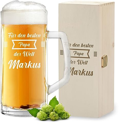 2-TLG Geschenk-Set Bierkrug 0,5 L und Holzkiste zum Vatertag - Motiv Für den besten Papa - Vatertagsgeschenk für Männer - Bierseidel aus Glas mit Füllstrich - Bierglas Spülmaschinenfest