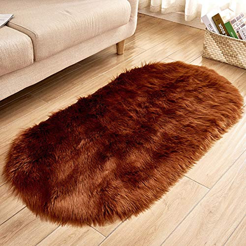 Ovaler Flauschiger Plüsch Bereich Teppich für Schlafzimmer,Faux Lammfell Schaffell Teppiche Wohnzimmer Hochflor Kunstfell Nachahmung Wolle Bettvorleger Sofa Matte Carpet Bodenmatte Kaffee 60x90CM